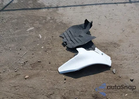 2021 Ford Explorer Xlt z USA, uszkodzony, nr VIN 1FMSK8DH5MGA92667